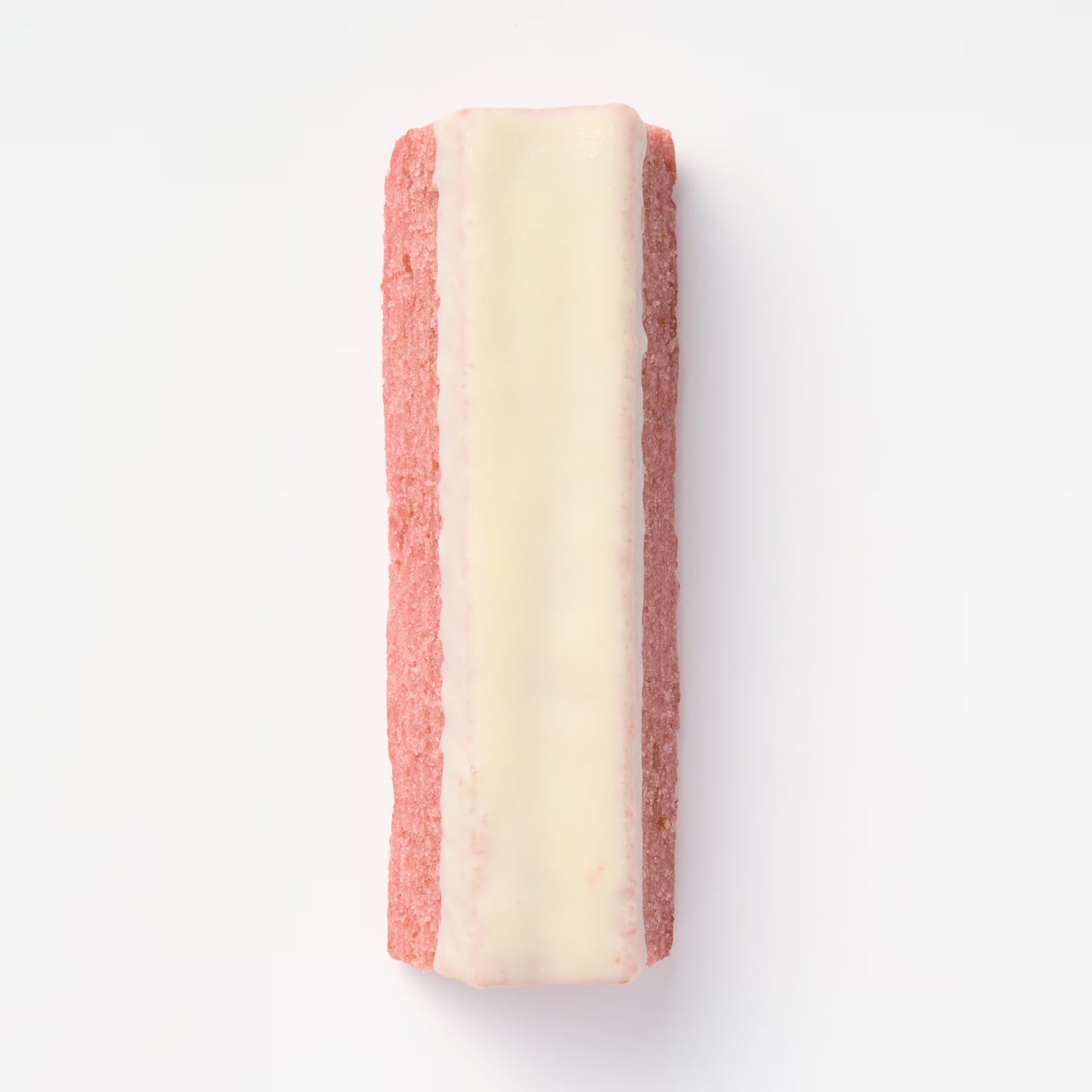 【無印良品】ホワイトチョコがけいちごバウム